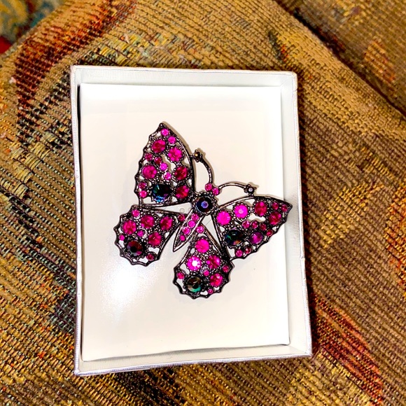 Jewelry - Pink Butterfly Brooch
